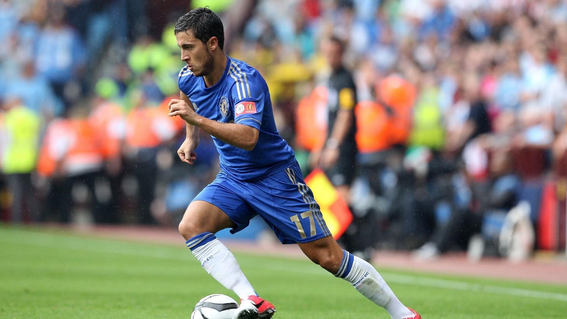 “德甲积分榜调整激烈，豪门崭露头角”，德甲积分2020-2021